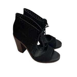 Gianni Bini Sandals Womens 8M Black Gypsy Block Heel Peep Toe Lace Up Perforated